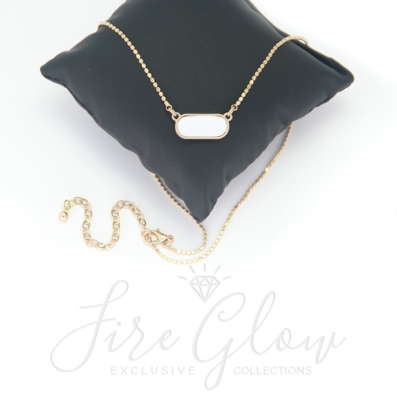 White Oval Pendant Necklace - Gold Tone - Picture 8 of 13